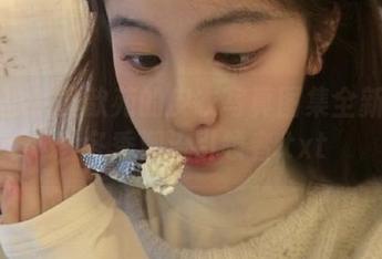 尤蜜荟 – 黄歆苑的皮衣写真图集全新更新，冬季潮流引领者.txt
