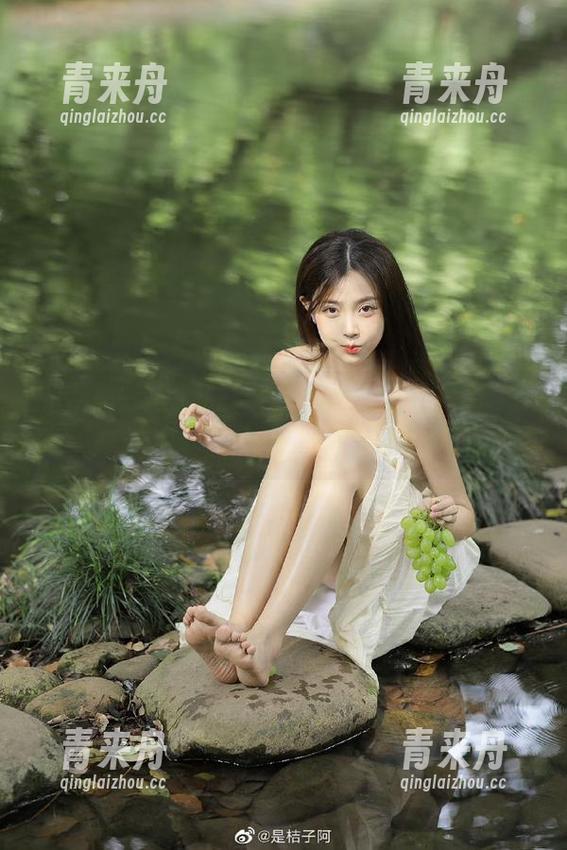 尤蜜荟 - 免费获取黄歆苑花嫁写真美图，打造你专属的壁纸收藏库！.txt