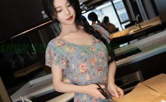 追随抖娘利世的翅膀，最新空姐图集解锁她的无尽魅力！.txt