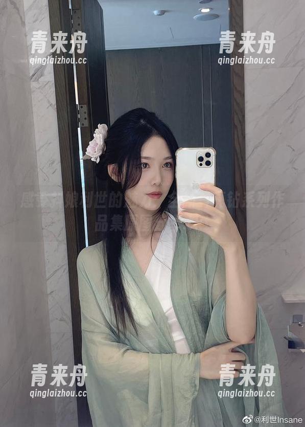 抖娘利世 感受抖娘利世的魅力:全新写真钻系列作品集原图分享.txt