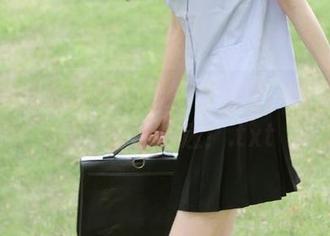 推女神 – 穆菲菲精彩剧情来袭，在线美图让你目眩神迷！.txt