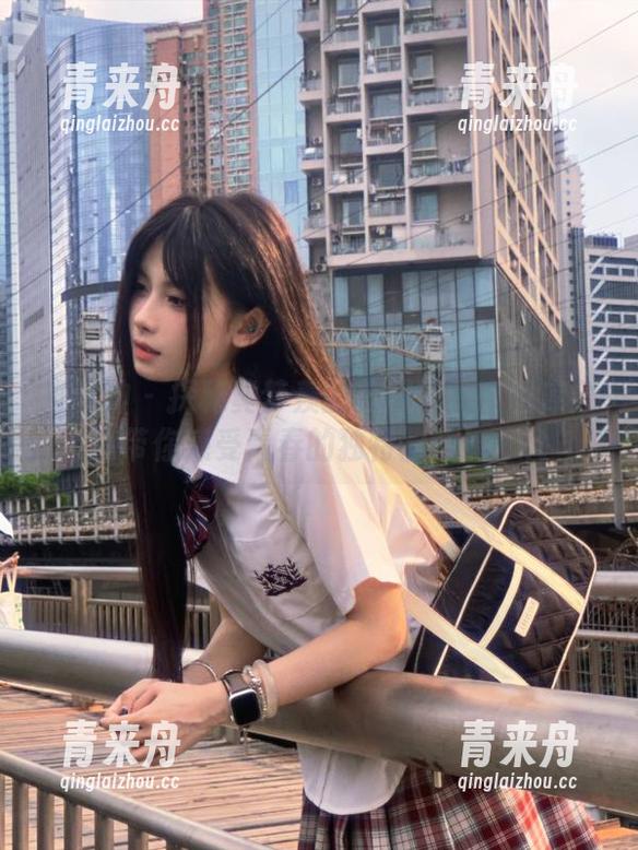 推女神 - 探秘黄梦羡的校园写真：图库分享带你感受青春的独特韵味！.txt