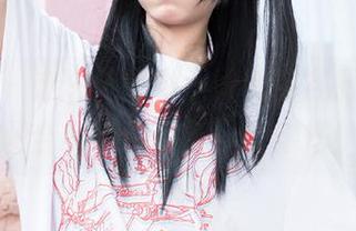 微密圈 – 走进无敌哒小姨妈的礼服世界，看美图合集如何颠覆日常穿搭！.txt