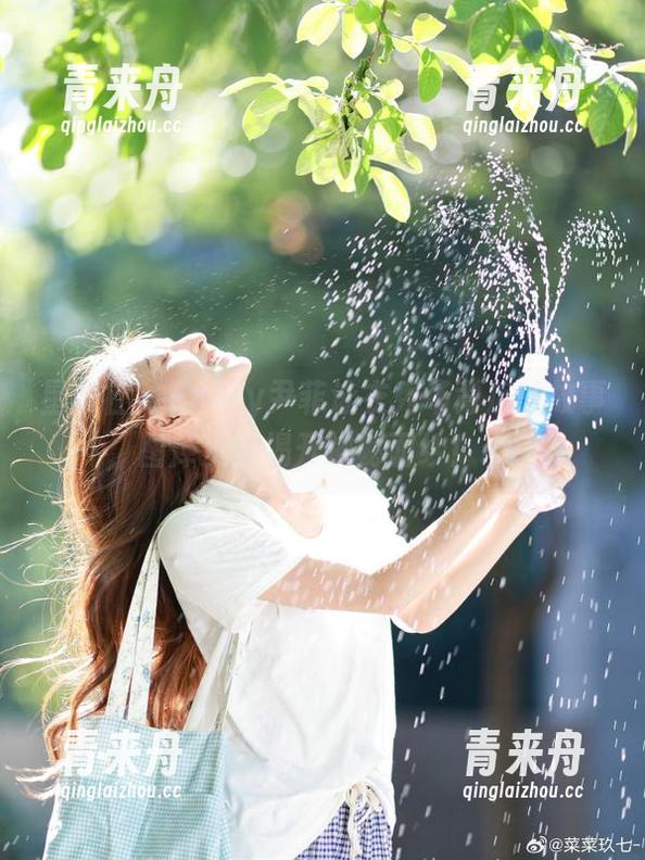 星颜社-Emily尹菲 星颜社 - Emily尹菲泳衣秀场背后的故事,图库资源揭开神秘面纱!.txt