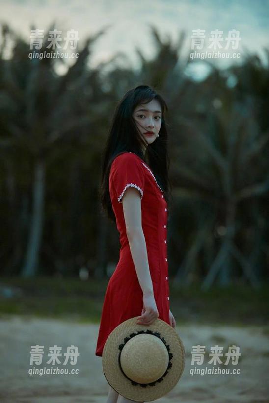 星颜社-星冉 星颜社 - 探索星冉的时尚之旅:套装作品合集带你领略不一样的美.txt