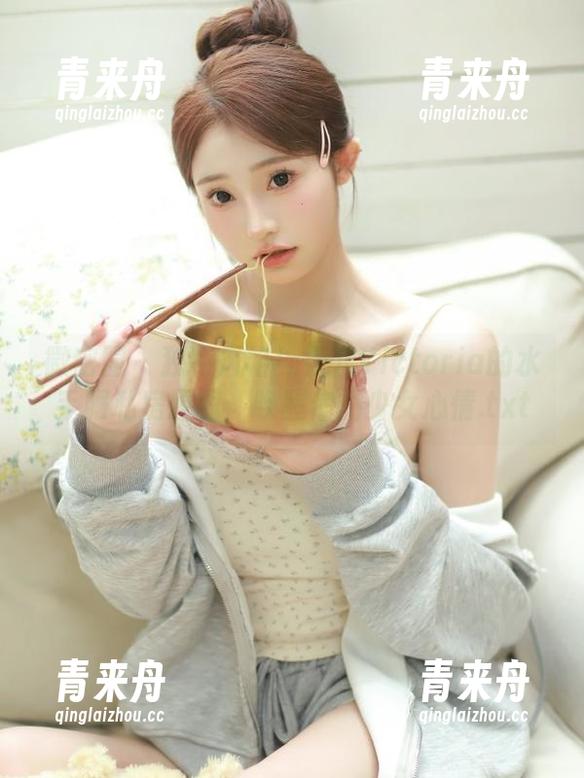 果儿Victoria 微密圈 - 独特风格!果儿Victoria的水手服私房原图,唤醒你的少女心情.txt