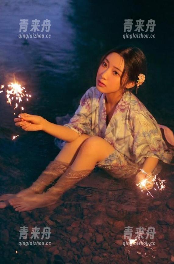 梦丝女神 - 刘诺美脚图集全新上线，精彩图片免费分享让你陶醉其中！.txt