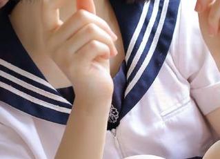 梦丝女神 – 香萱女仆写真合集：极致美图诠释优雅与可爱的完美结合.txt