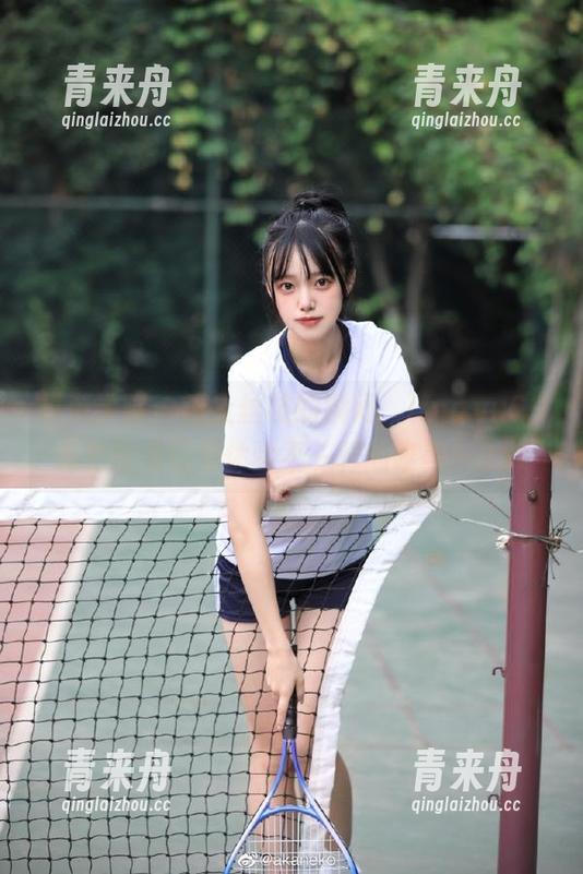 模范学院-lingyu69 模范学院 - 爱上丝袜的瞬间,lingyu69私拍图集让你体验不一样的唯美!.txt