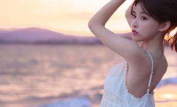 模范学院 – 探秘youOvOyou的裸足魅力：原图与图片中的细腻之处.txt
