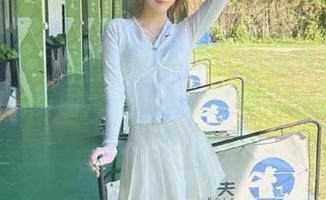 模范学院 – 在“星萌黑白”的镜头下，感受黑白写真图片所传递的深邃与纯粹！.txt