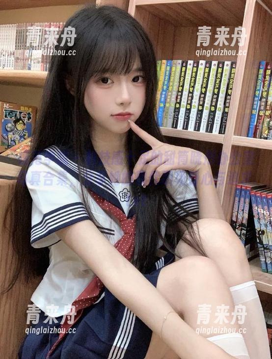 模范学院-甜筒晓彤 模范学院 - 科技感十足的甜筒晓彤办公室写真合集,分享她的现代职场野心与追求.txt