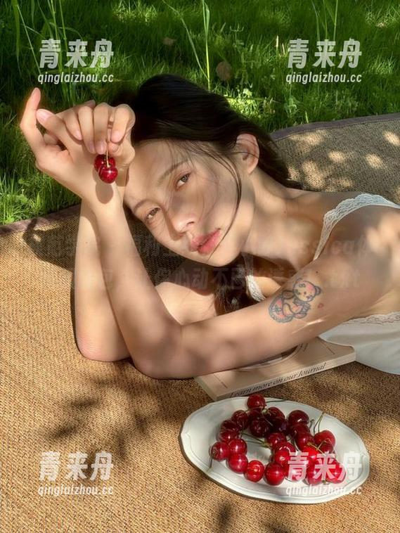模范学院-蒋小静Jessica 模范学院 - 福利上线,蒋小静Jessica体操服图包,让你心动不已的诱惑!.txt