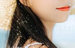 微密圈 – 火龙果羊独特风格：黑连体吊带写真集最新资源欣赏.txt