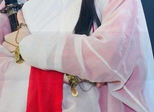 当焖焖碳遇上牛仔裤，写真资源让你眼前一亮！.txt
