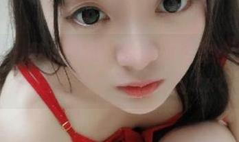 爱蜜社 – 梦心玥独特的修女姿态：定制照片记录她的每一瞬间.txt