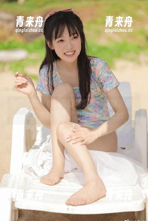 物恋传媒 - 小谷高清透明写真在线发布，感受自然与艺术的完美融合.txt