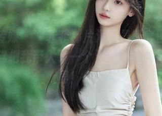 物恋传媒 – “菲菲那片海”最新套图更新，仿佛把我带入了一个五光十色的海底世界！.txt