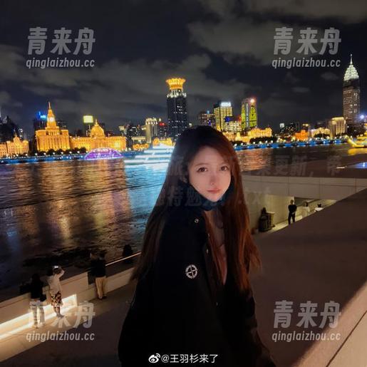 王羽杉的连体衣之旅：最新合集更新，带你领略独特魅力！.txt