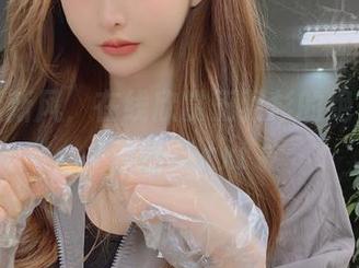 夏日清新风，在线欣赏王羽杉的绝美写真原图集.txt