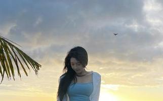甜予摄影 – 迷人高清肉丝写真资源：跟随思思的镜头探索感性与美.txt
