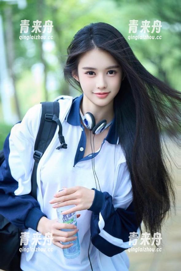 白金Saki最新写真集发布，三个女仆为你展现别样的视觉盛宴.txt