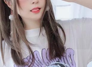 显示白银81风采的可爱写真套图，瞬间俘获你的心！.txt