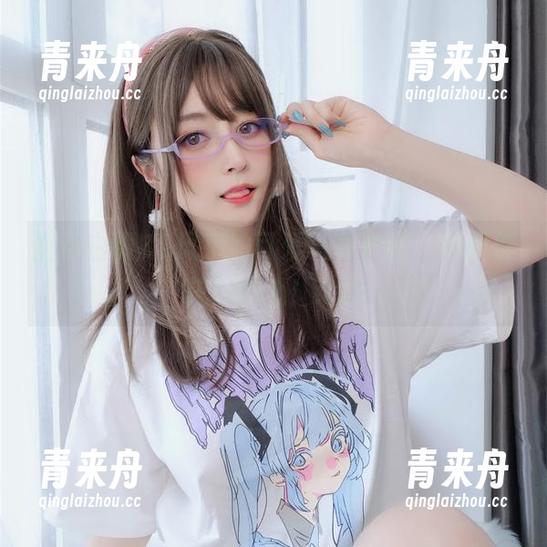 白银81 显示白银81风采的可爱写真套图,瞬间俘获你的心!.txt
