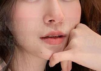 在白银81的私房女仆原图中，找到你心中最可爱的日常搞笑时刻，快来围观！.txt
