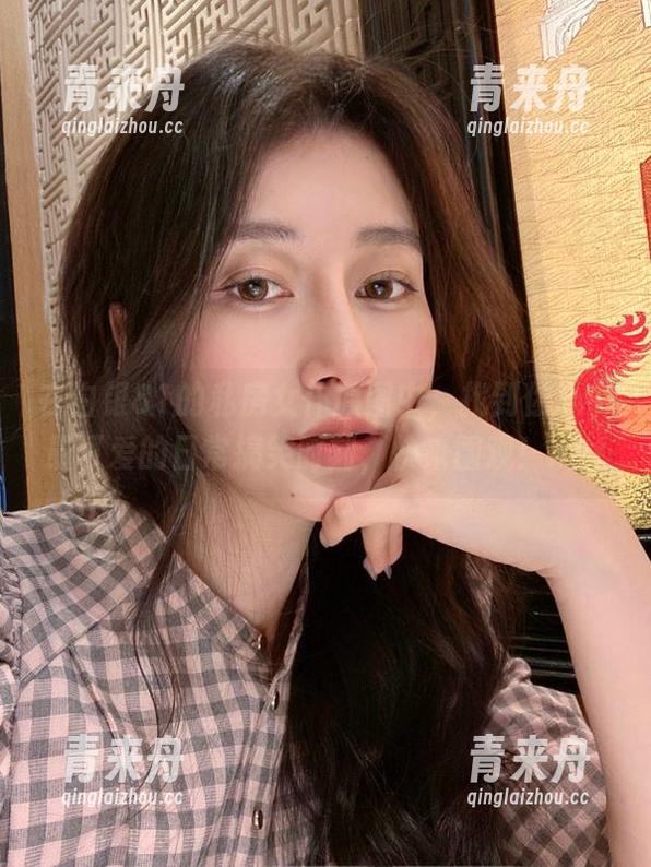 白银81 在白银81的私房女仆原图中,找到你心中最可爱的日常搞笑时刻,快来围观!.txt