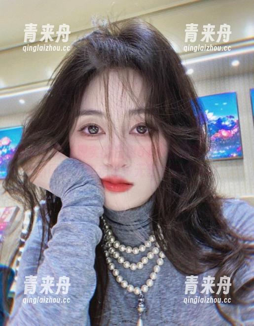 白银81 融合梦幻与现实的白银81小白狼写真:全新图集带你走进多元艺术世界.txt