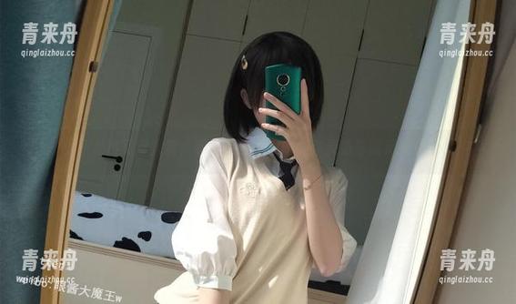 女仆私房写真大赏：眼酱大魔王w的创作灵感与幕后揭秘.txt