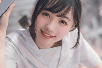 秀人网 – 美图赏析：Yuki鱼儿新人写真中的清新风格与独特魅力.txt