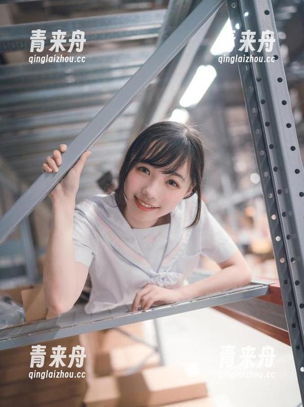 秀人网-Yuki鱼儿 秀人网 - 美图赏析:Yuki鱼儿新人写真中的清新风格与独特魅力.txt
