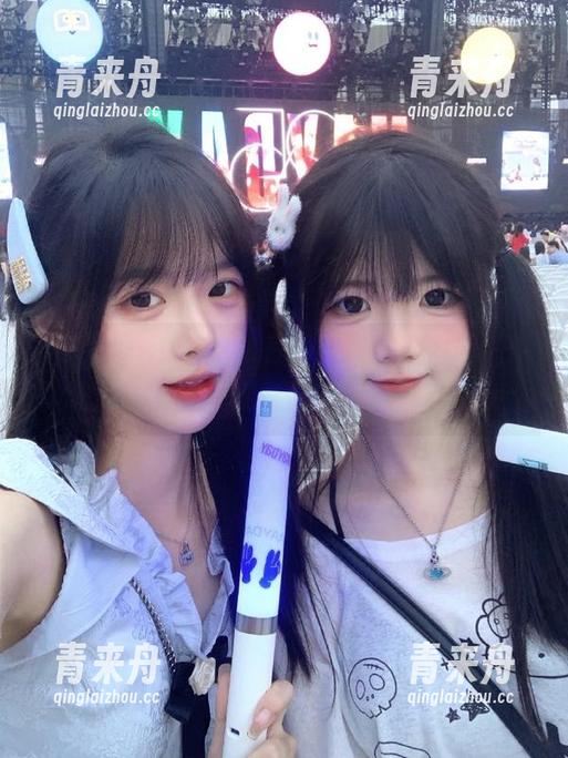 秀人网 - lucky咏丹学姐写真魅力：细腻套图合集，展现青春的无限可能.txt