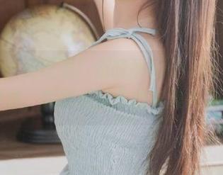 秀人网 – 别眨眼！伍晓丽Shirley的自拍原图分享，瞬间点燃你的审美火花！.txt