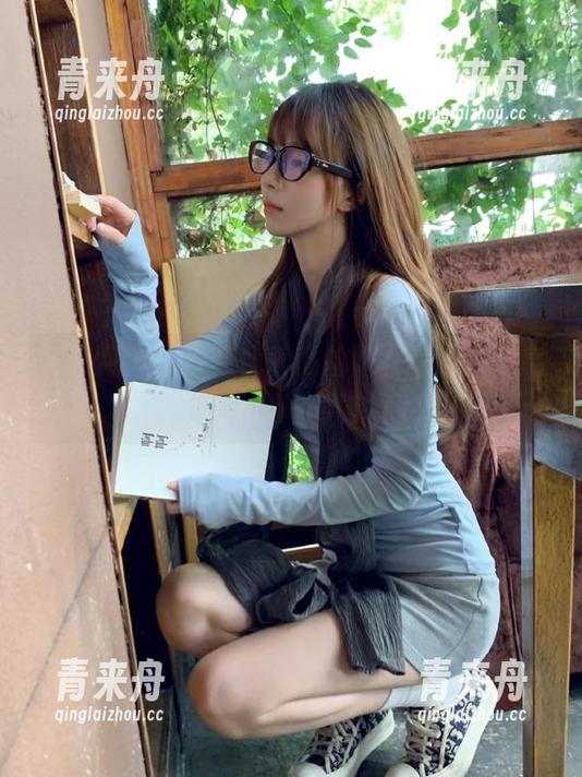 秀人网-优酱 秀人网 - 沉浸在优酱私拍修女美图中,感受艺术与信仰的碰撞.txt