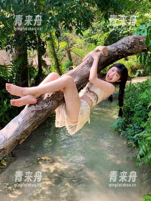 秀人网 - 在刘娅希的皮衣高清原图中，发现不一样的时尚灵感！.txt