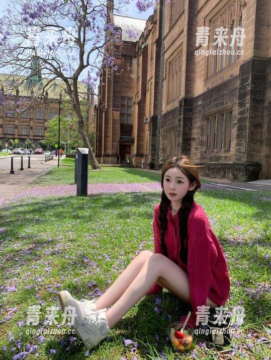 秀人网 - 免费欣赏：四月月厨娘写真精品合集，展现她无与伦比的风格！.txt