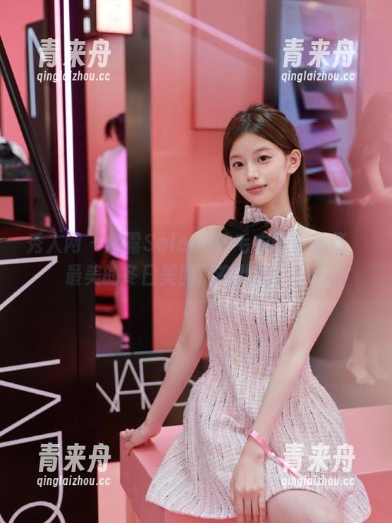 秀人网-娜露Selena 秀人网 - 娜露Selena的毛衣写真合集,最美的冬日美图尽在此处!.txt