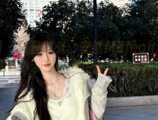 秀人网 – 夏日时光：安然Maleah泳衣作品集更新，带你畅游在清凉的海洋中.txt