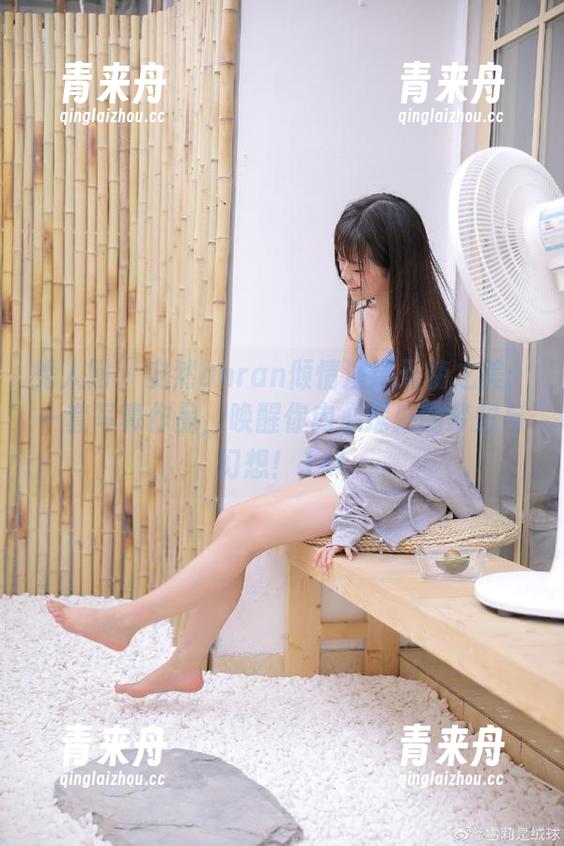 秀人网 - 安然anran倾情演绎天使之美：一套写真作品，唤醒你内心深处的梦想与幻想！.txt