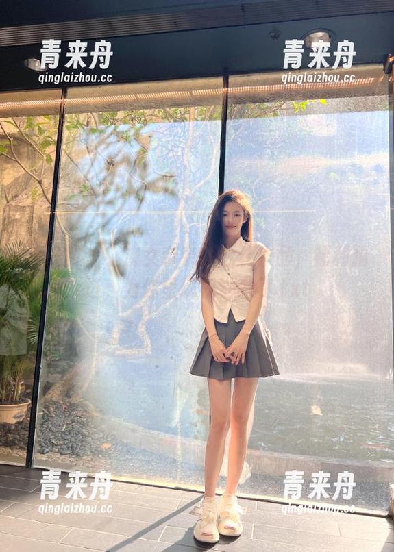 秀人网-小魔女奈奈 秀人网 - 小魔女奈奈的白丝作品,福利精选,为你呈现视觉盛宴.txt