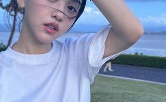 秀人网 – 免费写真大放送！星星baby的套装让你散发无限魅力！.txt