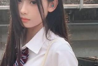 秀人网 – 最新风格分享：林文文yooki旗袍写真，探寻中华传统美的精髓.txt