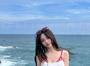 秀人网 – 高清棉花糖Candy白丝写真合集：感受梦幻般的美丽与优雅！.txt