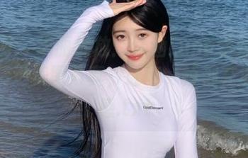 秀人网 – 华丽绽放：涵涵Luna学妹为您奉上精选美图写真，让每一帧都充满艺术感.txt