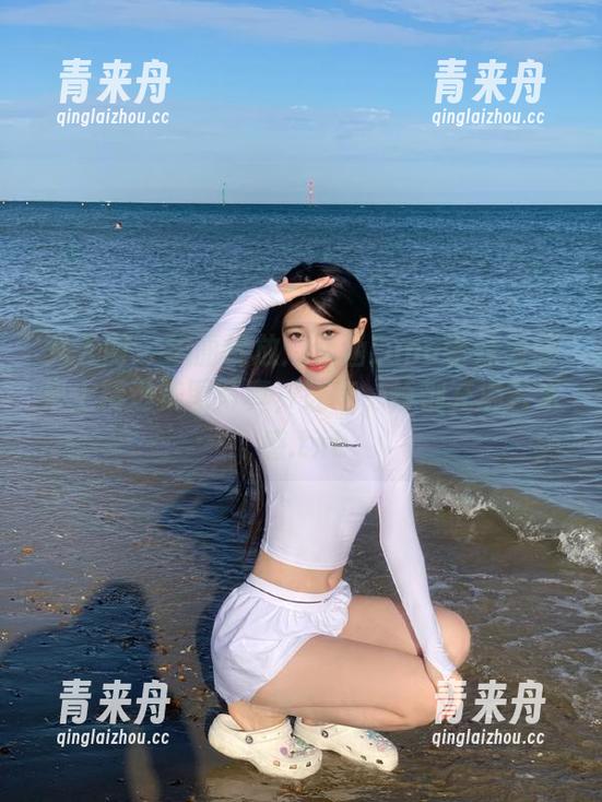 秀人网-涵涵Luna 秀人网 - 华丽绽放:涵涵Luna学妹为您奉上精选美图写真,让每一帧都充满艺术感.txt
