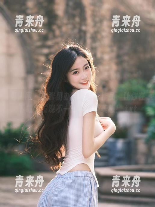秀人网-爱酱里 秀人网 - 爱酱里办公室写真作品,让你在下载中发现不一样的职场美感!.txt