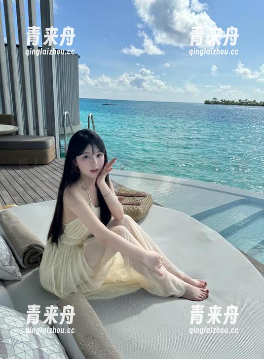 秀人网-白浅浅 秀人网 - 免费领取白浅浅高跟鞋图集,独特风格尽在此处,快来看看!.txt